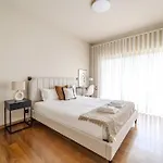 Maximus Design By House And People Braga