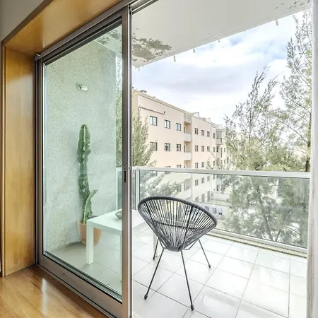 Apartment Maximus Design By House And People