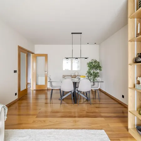 Maximus Design By House And People *