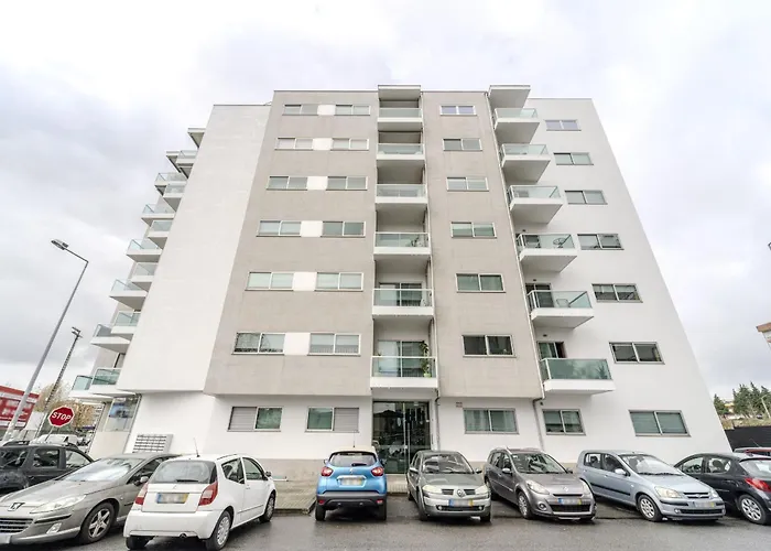 Maximus Design By House And People * Braga