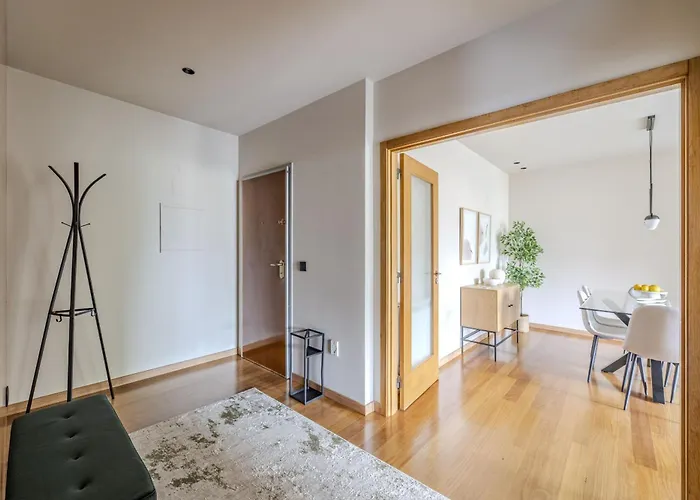 Maximus Design By House And People Apartment Braga