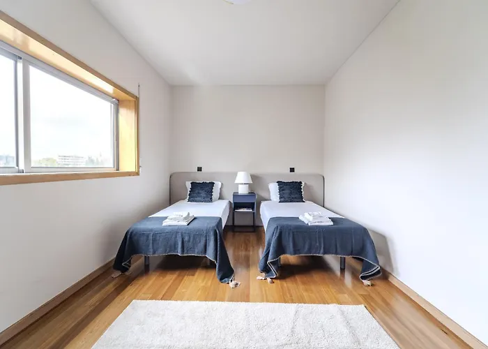 Maximus Design By House And People Apartment Braga